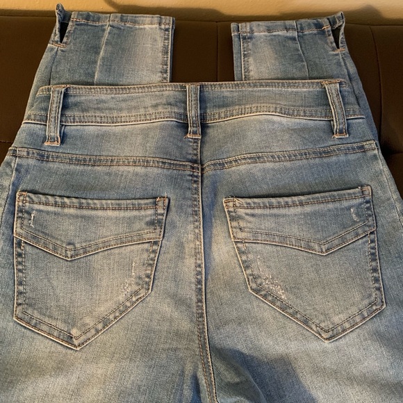 Women’s Design Lab Lord + Taylor Jeans - Picture 4 of 8